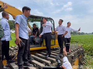 Lucky Hakim Usul Bahasa Jepang Diajarkan Sejak SMP di Indramayu Lucky Hakim Usul Bahasa Jepang Diajarkan Sejak SMP di Indramayu