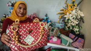 Keren! Ibu-ibu di Jaksel Ubah Sampah Jadi Rupiah