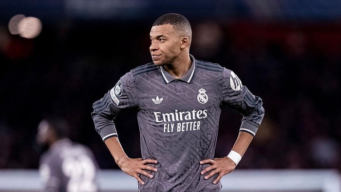  Kylian Mbappé of Real Madrid reacts during the UEFA Champions League 2024/25 Quarter Final First Leg match between Arsenal FC and Real Madrid C.F. at Emirates Stadium on April 8, 2025 in London, England. (Photo by Richard Callis/Sports Press Photo/Getty Images)
