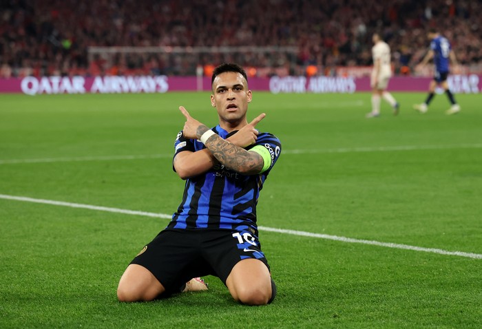 Lautaro Martinez Lautaro Martinez of FC Internazionale celebrates scoring his team's first goal during the UEFA Champions League 2024/25 Quarter Final First Leg match between FC Bayern München and FC Internazionale Milano at Fussball Arena Muenchen on April 08, 2025 in Munich, Germany. (Photo by Alex Grimm/Getty Images)