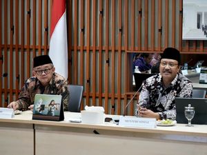 Mendikdasmen: Siswa Sekolah Rakyat Bisa Masuk Kapan Saja, Tak Ikuti Tahun Ajaran Mendikdasmen: Siswa Sekolah Rakyat Bisa Masuk Kapan Saja, Tak Ikuti Tahun Ajaran