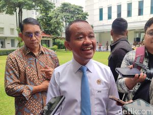 Bahlil Pastikan Royalti Minerba Naik Bulan Ini Bahlil Pastikan Royalti Minerba Naik Bulan Ini