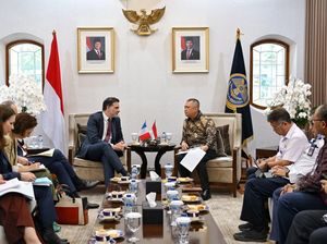 Menhub Bertemu Mendag Prancis Bahas Pembiayaan Proyek BRT Medan-LRT Bandung Menhub Bertemu Mendag Prancis Bahas Pembiayaan Proyek BRT Medan-LRT Bandung