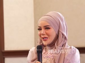 PNS Viral karena Dagu Lancip Ikut Kajian, Wajah Tanpa Filter Disorot PNS Viral karena Dagu Lancip Ikut Kajian, Wajah Tanpa Filter Disorot