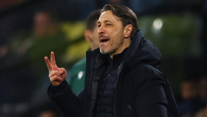 FILE PHOTO: Soccer Football - Champions League - Round of 16 - First Leg - Borussia Dortmund v Lille - Signal Iduna Park, Dortmund, Germany - March 4, 2025 Borussia Dortmund coach Niko Kovac reacts REUTERS/Thilo Schmuelgen/File Photo