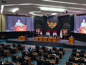 Sampaikan LKPJ 2024, Pramono Sebut Tingkat Kemiskinan di Jakarta Turun 0,16%