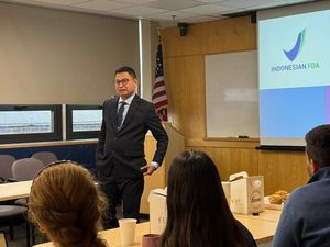 Taruna Ikrar Beri Kuliah di Harvard, Sebut RI Siap Jadi Pusat Bioteknologi Dunia