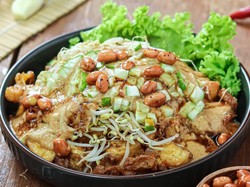 Resep Tahu Telur Kuah Kacang yang Gurih Manis Untuk Makan Siang