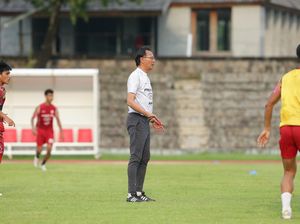 Coach Persis OKS Sesalkan Tak Ada Laga Uji Coba Saat Libur Panjang Kompetisi