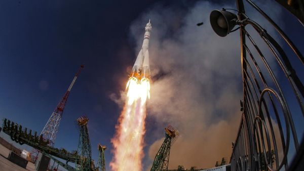 Wahana Antariksa Soyuz MS-27 Sukses Meluncur ke ISS
