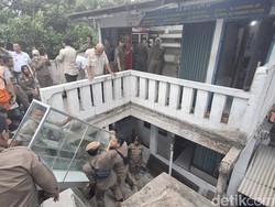 2 Kali Disegel tapi Tetap Jual Miras, Warung di Bogor Dibongkar Petugas