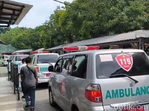 Empat Ambulans Pemkab Tuban Jemput 7 Jenazah Laka Maut di Gresik