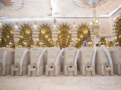 Begini Proses Pengiriman Air Zamzam dari Makkah ke Madinah