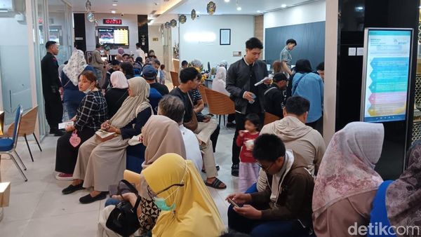 Sebanyak Ini Orang yang Mau Beli Emas Antam