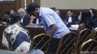 Panitera Pengganti-Satpam PN Surabaya Jadi Saksi Kasus Zarof Ricar