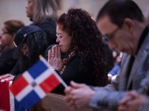 Doa untuk Korban Runtuhnya Atap Kelab Malam Dominika