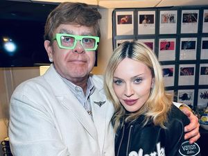 Elton John dan Madonna Damai Setelah 20 Tahun Ribut, Fans: Sejarah Musik Pop!