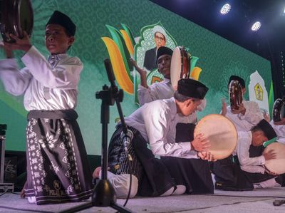 Festival Raodah Haul Guru Tua di Palu
