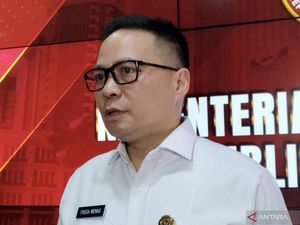 Kemhan Pastikan Mobil Dinas dan Wanita yang Viral Gunakan Pelat Palsu Kemhan Pastikan Mobil Dinas dan Wanita yang Viral Gunakan Pelat Palsu