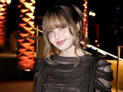 Video: Lisa BLACKPINK Spill Momen Kocak di Coachella 2025