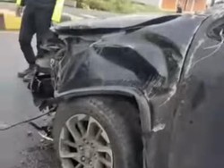 Kronologi Mobil Bupati Luwu Utara Terbalik di Belopa karena Jalan Licin