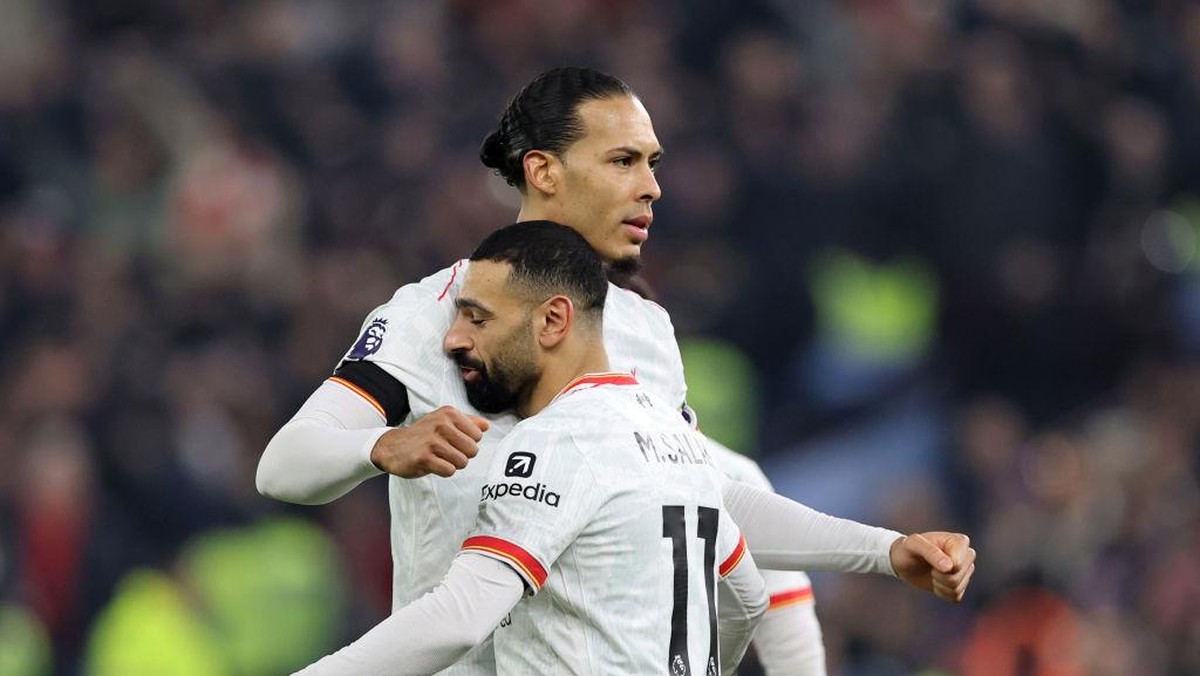 Mohamed Salah dan Virgil van Dijk bakal teken kontrak baru (Foto: Getty Images/Catherine Ivill - AMA)