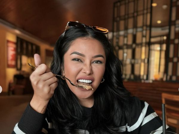Mutia Ayu Saat Menikmati Pasta hingga Sarapan di Bali