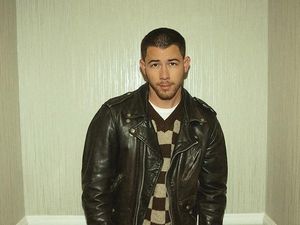 Nick Jonas Kenang Momen Didiagnosis Diabetes Tipe 1 pada Usia 13 Tahun