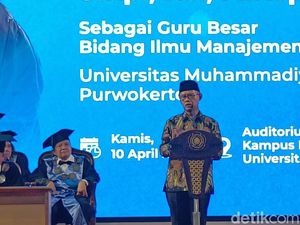 Haedar Nashir Larang Kampus Muhammadiyah Beri Gelar Profesor Kehormatan Haedar Nashir Larang Kampus Muhammadiyah Beri Gelar Profesor Kehormatan