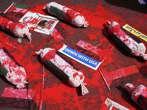 Ribuan Warga Iran Turun ke Jalan Kutuk Genosida Israel di Gaza