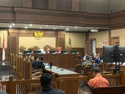 Panitera PN Surabaya Terima Rp 9,5 Juta dari Pihak Ronald Tannur: Saya Khilaf