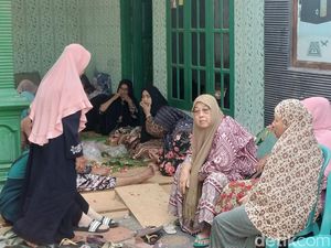 Suasana Rumah Duka 7 Korban Rombongan Antar Umrah Laka Panther Vs Bus