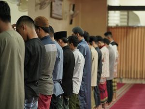 Urutan Doa Sholat Jenazah Takbir ke 1, 2, 3, 4 Lengkap dengan Rukun dan Niat Urutan Doa Sholat Jenazah Takbir ke 1, 2, 3, 4 Lengkap dengan Rukun dan Niat