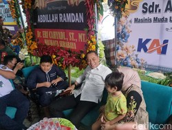 Walkot Eri Jamin Pendidikan 2 Anak Asisten Masinis Korban Laka di Gresik