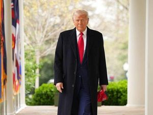 Video: Menimbang Dampak Tarif Trump pada Impor Produk Farmasi Video: Menimbang Dampak Tarif Trump pada Impor Produk Farmasi
