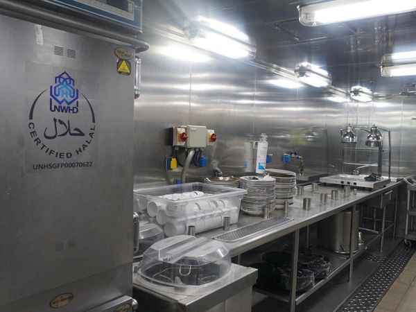 Begini Penampakan Dapur Halal Kapal Pesiar Star Voyager