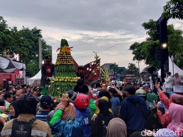 Kemeriahan Festival Grebeg Ketupat di Kota Batu