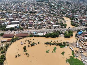 Foto Udara Banjir Parah Rendam Ibu Kota Kongo Kinshasa Foto Udara Banjir Parah Rendam Ibu Kota Kongo Kinshasa