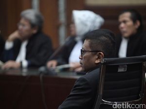 Hakim Tegaskan Kasus Hasto Tidak Ne Bis In Idem Hakim Tegaskan Kasus Hasto Tidak Ne Bis In Idem