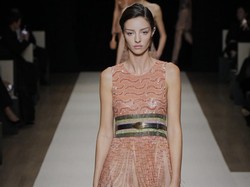 Model Muda Meninggal Dunia Setelah Berjuang Melawan Penyakit Otak Langka