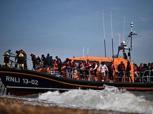 Jumlah Pencari Suaka ke Eropa Menurun, Mengapa?