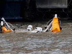 Helikopter Wisata Jatuh di Sungai Hudson, 6 Tewas