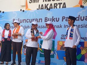Mendikdasmen Luncurkan Buku Panduan Gerakan 7 Kebiasaan Anak Indonesia Hebat, Unduh di Sini! Mendikdasmen Luncurkan Buku Panduan Gerakan 7 Kebiasaan Anak Indonesia Hebat, Unduh di Sini!