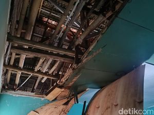 Paniknya Warga Bogor Saat Gempa hingga Ada yang Lompat dari Lantai Dua Paniknya Warga Bogor Saat Gempa hingga Ada yang Lompat dari Lantai Dua