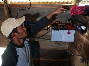 Penggunaan Panel Surya di Daerah Terpencil Luwu Utara