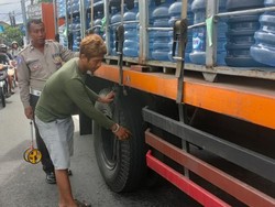 Perempuan Asal Karangasem Tewas Terlindas Truk di Denpasar