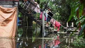 Potret Perjuangan Warga Bolivia Hidup di Tengah Banjir