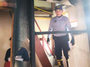 Pakai Kabel Speaker untuk Listrik, Rumah Pahmi di Tarakan Nyaris Terbakar Pakai Kabel Speaker untuk Listrik, Rumah Pahmi di Tarakan Nyaris Terbakar