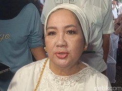 Amanat Titiek Puspa Minta Keluarga Pakai Baju Putih saat Pemakaman