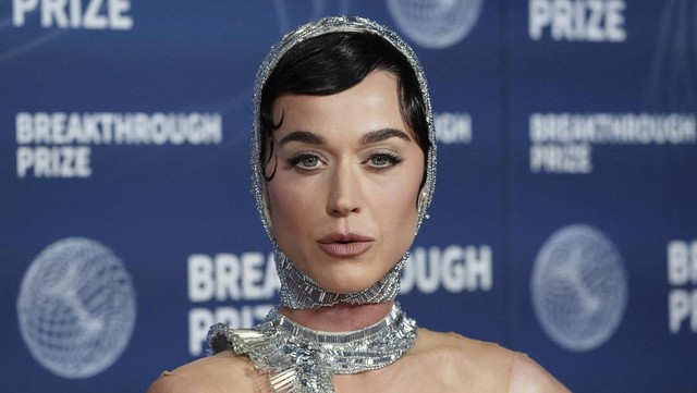 Update Informasi Selebriti InsertLive : Awal Mula Kasus Sengketa Rumah Katy Perry Lawan Lansia 85 Tahun